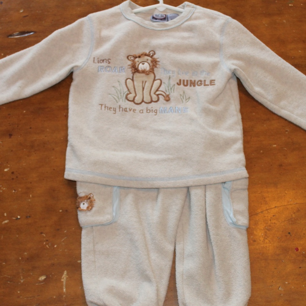 Lion Track Suit (Lightly Worn)